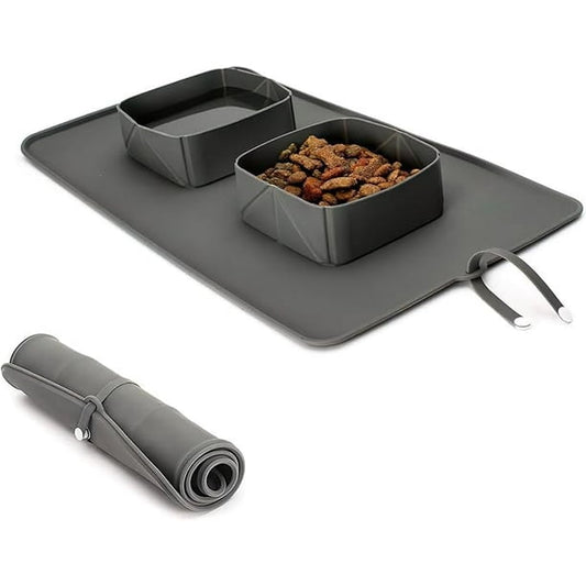 🐾 “Comedero Portátil con Tapete Integrado — Ideal para Viajes y Aventuras”